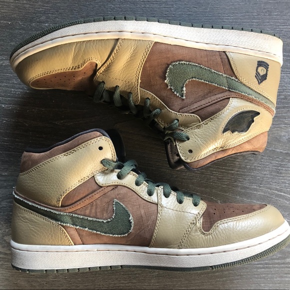 Air Jordan 1 Army Edition Shoes - Picture 4 of 10